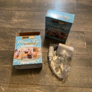 Set of 2 CobbleCreek Magic Top Bottle‎ PourersNIB